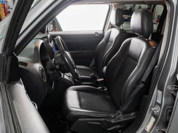 Jeep Liberty (Patriot) с пробегом 2015 года, цена 1 670 000 рублей, 122541 км, внедорожник, Автокод Объявления