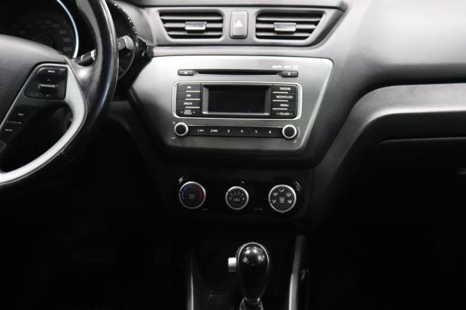 Kia Rio III Рестайлинг с пробегом 2017 года, цена 1 029 000 рублей, 105543 км, седан, Автокод Объявления