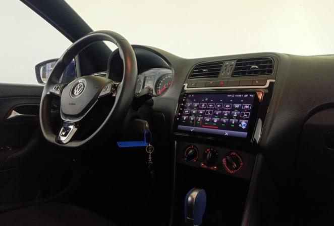 Volkswagen Polo V Рестайлинг с пробегом 2017 года, цена 1 390 000 рублей, 180164 км, седан, Автокод Объявления