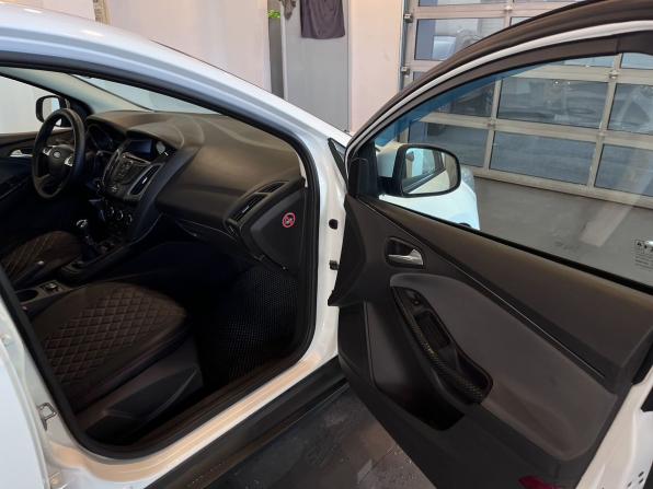 Ford Focus III с пробегом 2011 года, цена 670 000 рублей, 196300 км, хэтчбек, Автокод Объявления