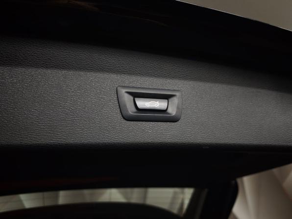 BMW X1 II (F48) Рестайлинг с пробегом 2020 года, цена 2 793 000 рублей, 175625 км, внедорожник, Автокод Объявления