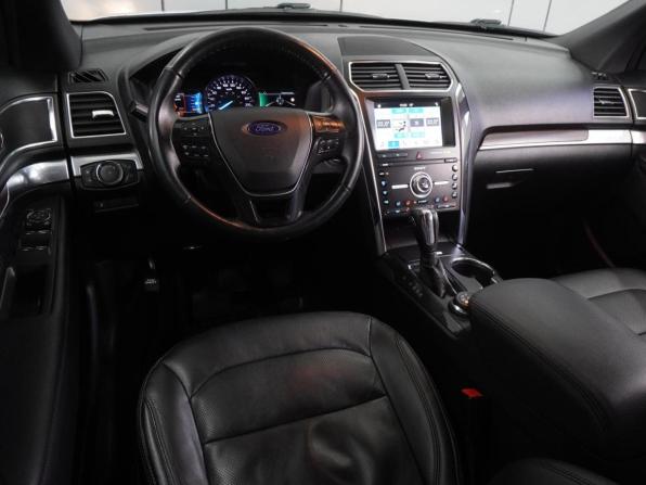 Ford Explorer V Рестайлинг с пробегом 2018 года, цена 3 199 000 рублей, 107149 км, внедорожник, Автокод Объявления