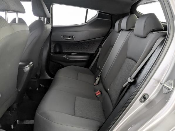 Toyota C-HR I с пробегом 2018 года, цена 1 970 000 рублей, 156834 км, внедорожник, Автокод Объявления