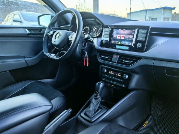 Skoda Rapid II с пробегом 2022 года, цена 1 749 000 рублей, 75894 км, лифтбек, Автокод Объявления