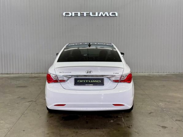 Hyundai Sonata VI (YF) с пробегом 2011 года, цена 1 027 000 рублей, 195117 км, седан, Автокод Объявления