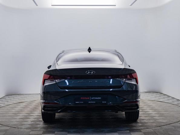 Hyundai Elantra VII (CN7) с пробегом 2022 года, цена 2 420 000 рублей, 42643 км, седан, Автокод Объявления