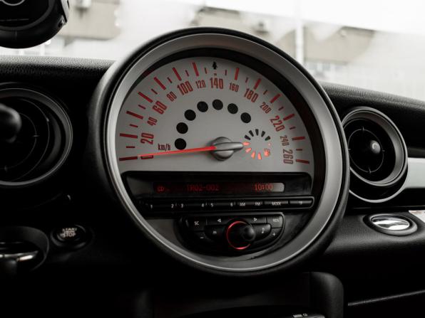 Mini Hatch II (R56) Рестайлинг с пробегом 2012 года, цена 1 000 000 рублей, 105971 км, хэтчбек, Автокод Объявления