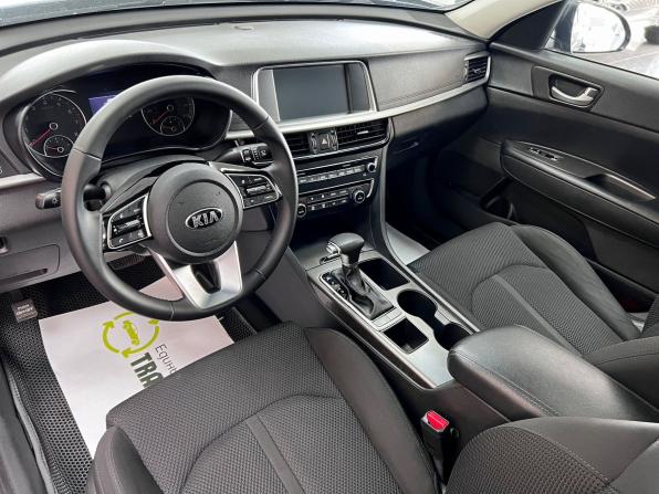 Kia Optima IV Рестайлинг с пробегом 2018 года, цена 1 745 000 рублей, 137816 км, седан, Автокод Объявления