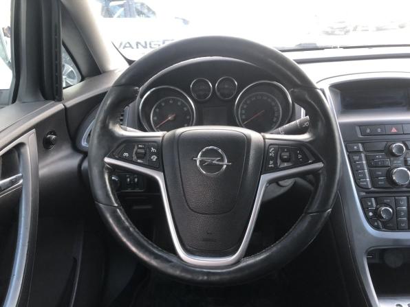 Opel Astra J Рестайлинг с пробегом 2013 года, цена 733 000 рублей, 151478 км, хэтчбек, Автокод Объявления