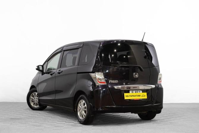 Honda Freed I Рестайлинг с пробегом 2012 года, цена 1 269 000 рублей, 136000 км, компактвэн, Автокод Объявления