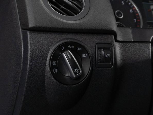 Volkswagen Tiguan I Рестайлинг с пробегом 2012 года, цена 1 400 000 рублей, 189216 км, внедорожник, Автокод Объявления