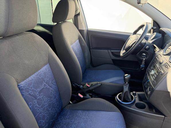 Ford Fiesta Mk5 с пробегом 2007 года, цена 350 000 рублей, 242700 км, хэтчбек, Автокод Объявления