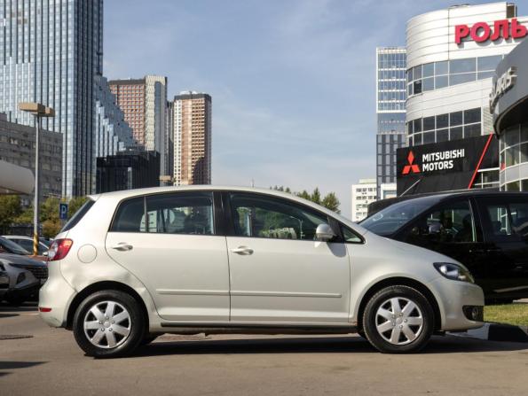 Volkswagen Golf Plus II с пробегом 2010 года, цена 848 000 рублей, 50639 км, хэтчбек, Автокод Объявления
