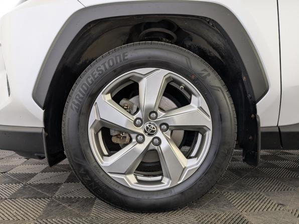 Toyota RAV4 V (XA50) с пробегом 2021 года, цена 3 700 000 рублей, 163197 км, внедорожник, Автокод Объявления