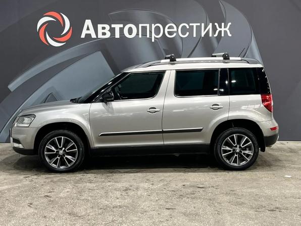 Skoda Yeti I Рестайлинг с пробегом 2017 года, цена 1 415 000 рублей, 164297 км, внедорожник, Автокод Объявления