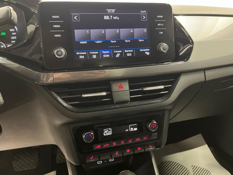 Volkswagen Polo VI Санкт-Петербург  - изображение 13