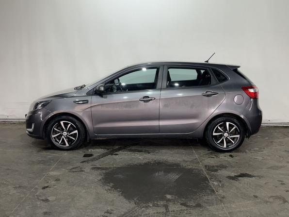 Kia Rio III с пробегом 2015 года, цена 980 000 рублей, 86500 км, хэтчбек, Автокод Объявления