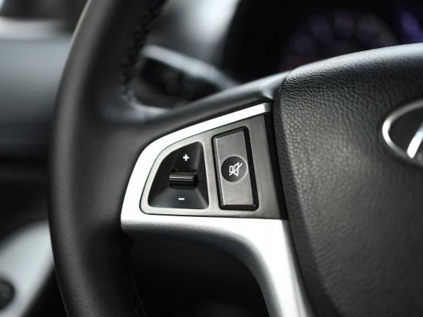 Hyundai Solaris I с пробегом 2011 года, цена 659 000 рублей, 190085 км, хэтчбек, Автокод Объявления