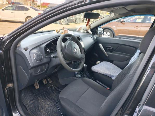 Renault Logan II с пробегом 2015 года, цена 699 000 рублей, 68229 км, седан, Автокод Объявления