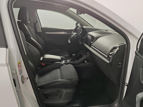 Skoda Karoq I с пробегом 2022 года, цена 2 599 000 рублей, 85227 км, внедорожник, Автокод Объявления