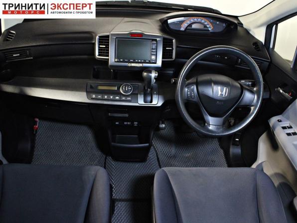 Honda Freed I с пробегом 2009 года, цена 987 000 рублей, 175531 км, компактвэн, Автокод Объявления