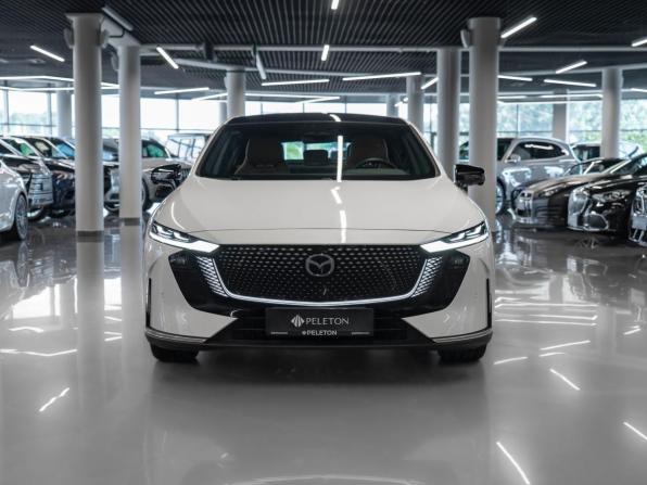 Mazda EZ-6 с пробегом 2025 года, цена 3 650 000 рублей, 7546 км, хэтчбек, Автокод Объявления