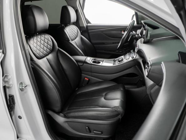 Hyundai Santa Fe IV Рестайлинг с пробегом 2020 года, цена 3 879 000 рублей, 77493 км, внедорожник, Автокод Объявления