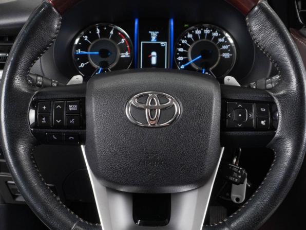 Toyota Fortuner II с пробегом 2017 года, цена 3 349 000 рублей, 205485 км, внедорожник, Автокод Объявления