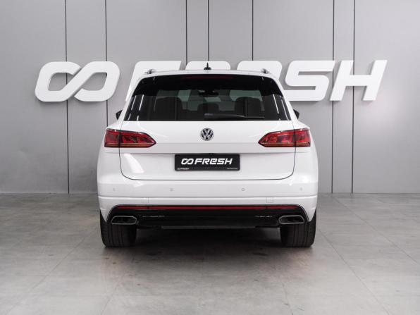 Volkswagen Touareg III с пробегом 2019 года, цена 4 104 000 рублей, 210918 км, внедорожник, Автокод Объявления