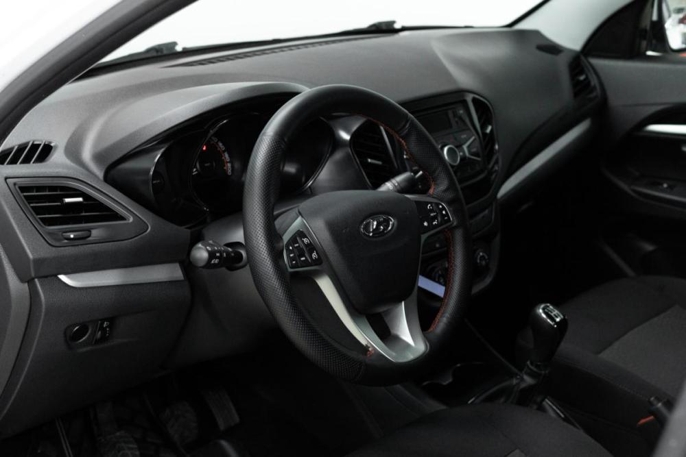 Lada (ВАЗ) Vesta I Москва  - изображение 9