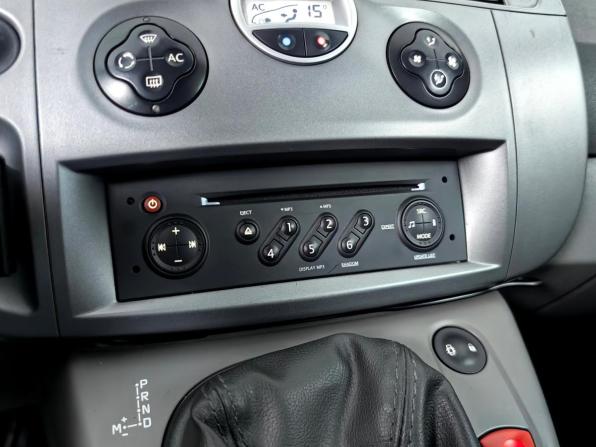 Renault Scenic II Рестайлинг с пробегом 2008 года, цена 649 000 рублей, 248850 км, минивэн, Автокод Объявления