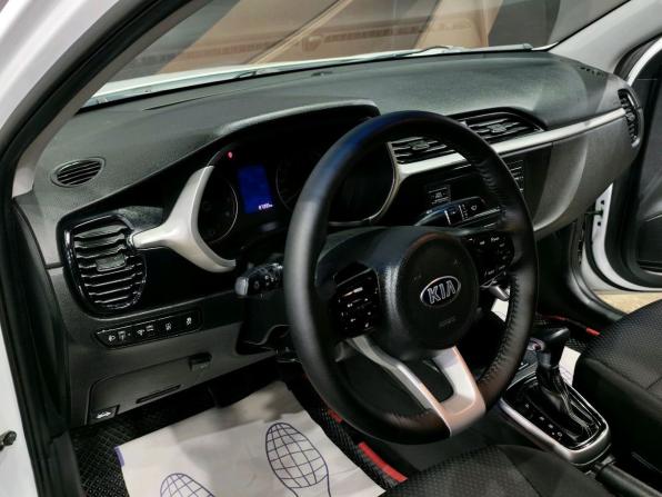 Kia Rio IV Рестайлинг с пробегом 2020 года, цена 1 300 000 рублей, 88000 км, седан, Автокод Объявления