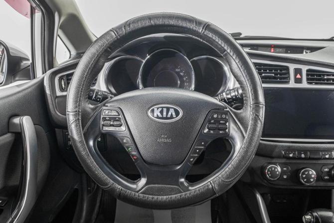 Kia Ceed II с пробегом 2012 года, цена 899 000 рублей, 278000 км, универсал, Автокод Объявления