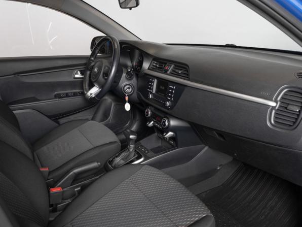 Kia Rio IV с пробегом 2018 года, цена 1 667 100 рублей, 50321 км, хэтчбек, Автокод Объявления