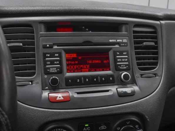 Kia Rio II Рестайлинг с пробегом 2010 года, цена 609 000 рублей, 209634 км, хэтчбек, Автокод Объявления