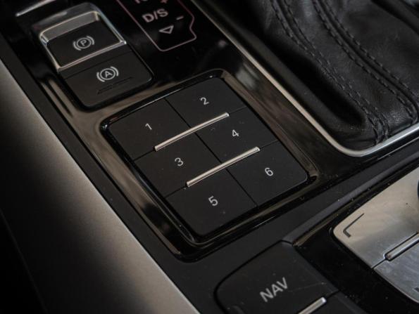 Audi A6 IV (C7) Рестайлинг с пробегом 2015 года, цена 1 930 000 рублей, 183228 км, седан, Автокод Объявления