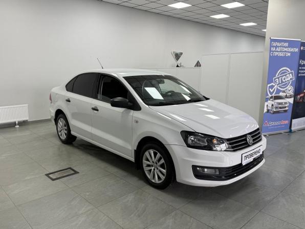 Volkswagen Polo V Рестайлинг с пробегом 2016 года, цена 699 000 рублей, 176000 км, седан, Автокод Объявления