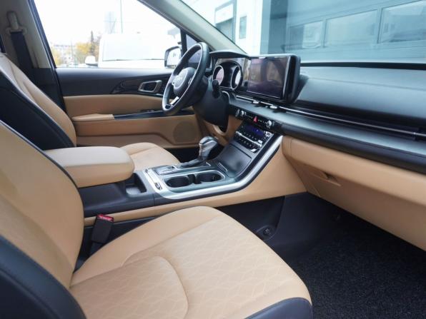 Kia Carnival IV с пробегом 2022 года, цена 3 890 000 рублей, 93715 км, минивэн, Автокод Объявления