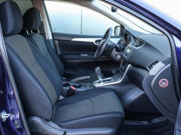Nissan Tiida II с пробегом 2015 года, цена 979 000 рублей, 139000 км, хэтчбек, Автокод Объявления