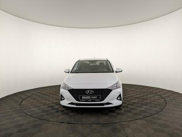 Hyundai Solaris II Рестайлинг с пробегом 2021 года, цена 1 595 000 рублей, 51342 км, седан, Автокод Объявления