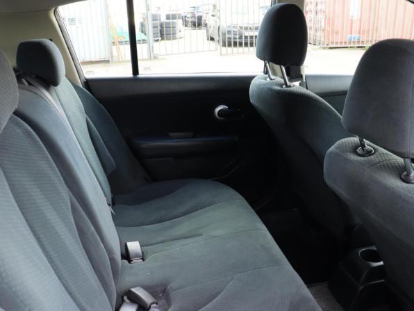 Nissan Tiida I Рестайлинг с пробегом 2013 года, цена 829 000 рублей, 122929 км, хэтчбек, Автокод Объявления