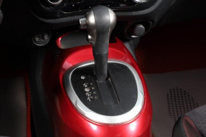 Nissan Juke I с пробегом 2012 года, цена 1 269 000 рублей, 116000 км, внедорожник, Автокод Объявления