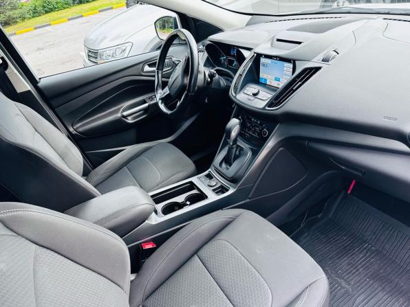 Ford Kuga II Рестайлинг с пробегом 2017 года, цена 1 570 000 рублей, 166000 км, внедорожник, Автокод Объявления