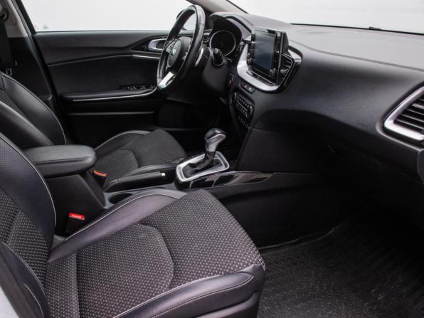 Kia Ceed III с пробегом 2021 года, цена 1 650 000 рублей, 111800 км, хэтчбек, Автокод Объявления