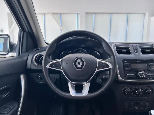 Renault Logan II Рестайлинг с пробегом 2021 года, цена 1 280 000 рублей, 47851 км, седан, Автокод Объявления