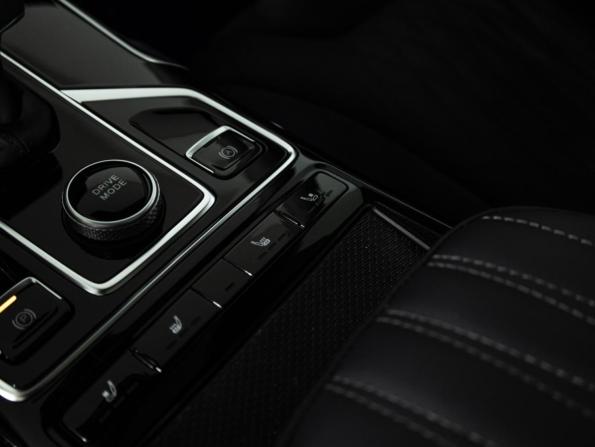 Hongqi HS5 I с пробегом 2024 года, цена 2 829 500 рублей, 29400 км, внедорожник, Автокод Объявления