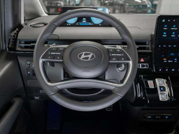 Hyundai Staria I с пробегом 2026 года, цена 9 900 000 рублей, 14 км, минивэн, Автокод Объявления