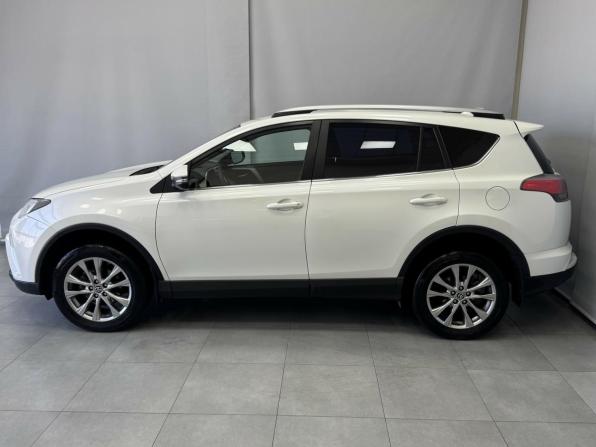 Toyota RAV4 IV (XA40) Рестайлинг с пробегом 2017 года, цена 2 330 000 рублей, 181431 км, внедорожник, Автокод Объявления