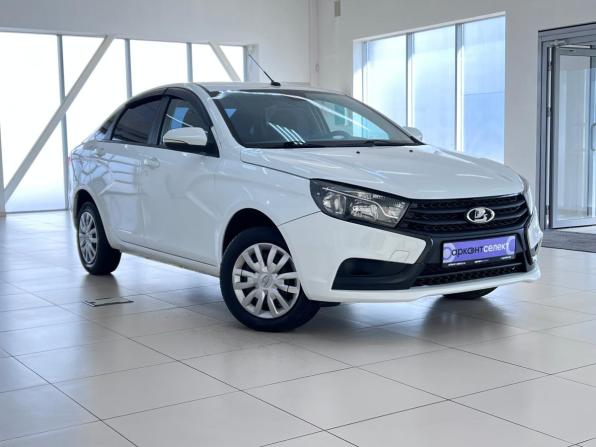 Lada (ВАЗ) Vesta I с пробегом 2018 года, цена 870 000 рублей, 95670 км, седан, Автокод Объявления