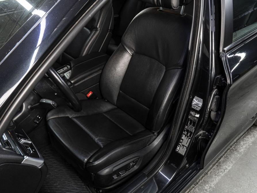 BMW 5 серии VI (F10/F11/F07) Рестайлинг Тюмень  - изображение 13